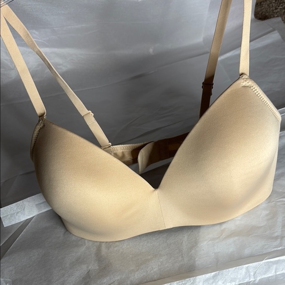 Women's Cream Bra - Picture 1 of 6